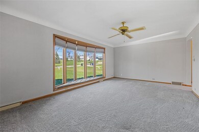 131 Foote St SW, Cedar Rapids, IA 52404 - photo 4