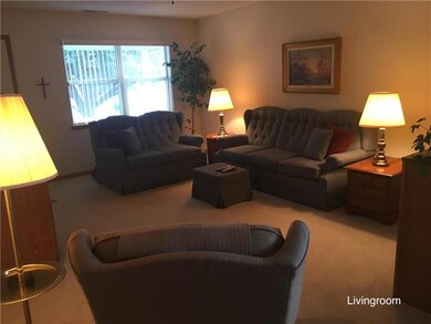 605 Twilight Dr, Raymore, MO 64083 - photo 7