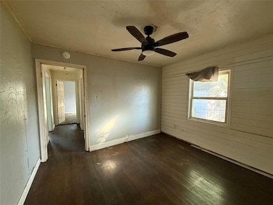 811 W 7th St, Ada, OK 74820 - photo 6