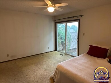 3561 SW Cambridge Ave, Topeka, KS 66614 - photo 6