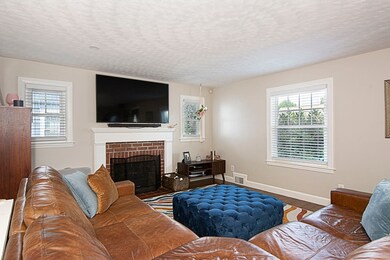 12 Arbutus Rd, Worcester, MA 01606 - photo 7