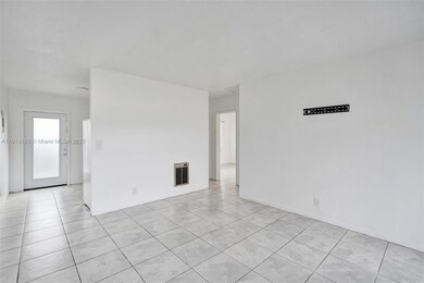 29 SW 8th Ave unit 1, Dania, FL 33004 - photo 7
