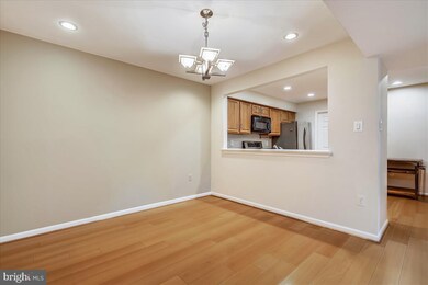 5700 Mayfair Manor Dr unit 91, Rockville, MD 20852 - photo 5