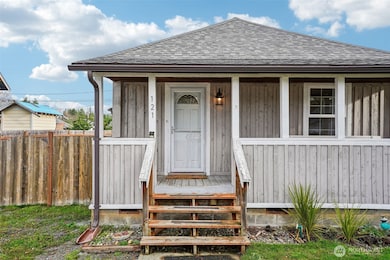 121 3rd St NW, Carbonado, WA 98323 - photo 2