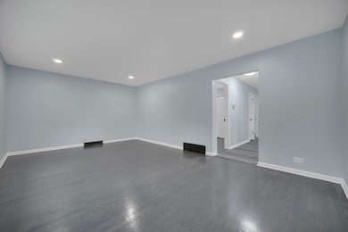 539 E 147th Place, Phoenix, IL 60426 - photo 3