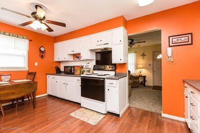 6505 Pagoda Ct, Louisville, KY 40229 - photo 6