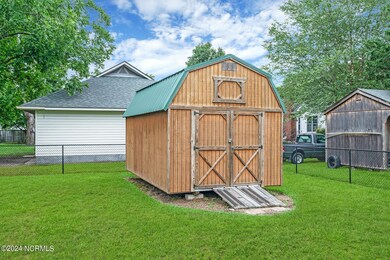 674 Davenport Farm Rd, Winterville, NC 28590 - photo 5