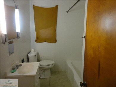 303 E Hodge Ave, Lansing, MI 48910 - photo 7