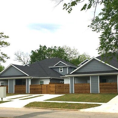 709 W Woodard St unit 711, 713, Denison, TX 75020 - photo 3