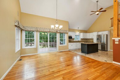 7 Ipswich Cir unit U292, Nashua, NH 03063 - photo 4