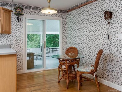 34 Pheasant Dr, Asheville, NC 28803 - photo 6