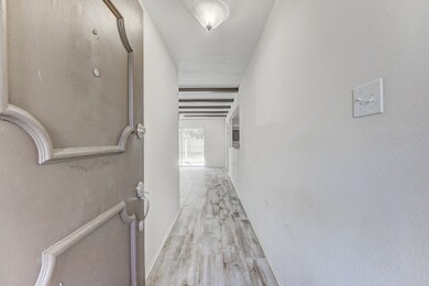 16926 Blackhawk Blvd, Friendswood, TX 77546 - photo 7