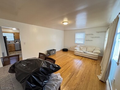 910 Randolph Ave, Rahway, NJ 07065 - photo 6