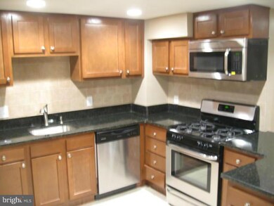 3513 Chadwick Ct, Temple Hills, MD 20748 - photo 2