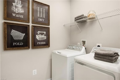 379 Tributary Ln, Carrollton, VA 23314 - photo 3