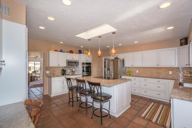 Gourmet Kitchen