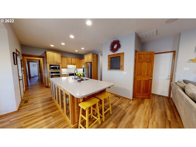 535 N 4th St, Carlton, OR 97111 - photo 7