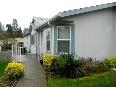 151 NW Wrightwood Cir, Grants Pass, OR 97526 - photo 2