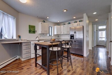 Kitchen w/Luxury Vinyl Flooring