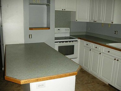 Kitchen. 1st Unit