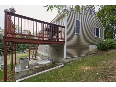 19 Fairfield Rd, Sandown, NH 03873 - photo 5