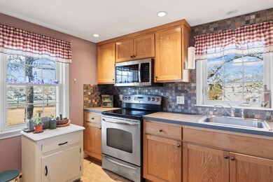 11-web-or-mls-221-upper-county-rd