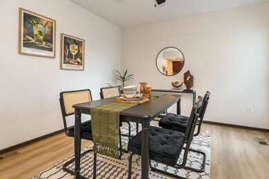 324 Meadowside Ct, Columbus, OH 43230 - photo 7