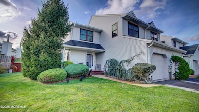 141 Chestnut Way unit 14-1, Manalapan, NJ 07726 - photo 2