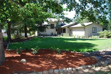 1534 Pleasant Valley Rd, Merlin, OR 97532 - photo 4