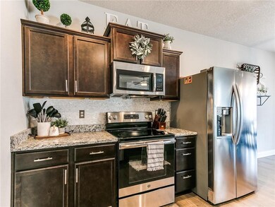 2434 River Meadows Dr, Des Moines, IA 50320 - photo 6