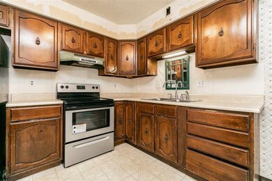 1154 Valley Park St, Marion, IA 52302 - photo 4