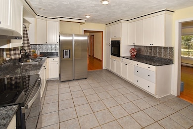 757 Shaker Rd, Longmeadow, MA 01106 - photo 7