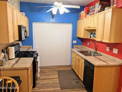 Kitchen Unit 1