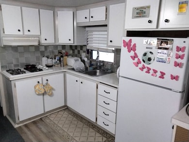 4300 E Bay Dr unit 127, Clearwater, FL 33764 - photo 4