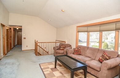 105 Temple Dr, Methuen, MA 01844 - photo 5