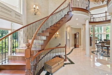 255 Camelot Way, Rochester, MI 48306 - photo 4