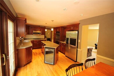 GORGEOUS Eat-in Kitchen w/ Newer Cherry Cabinets, 