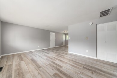 3288 Miriam Dr S, Columbus, OH 43204 - photo 2