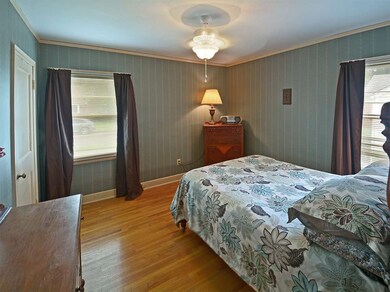 Again,a great bedroom space with a generous closet
