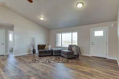 4-web-or-mls-597 Scenic Loop-4