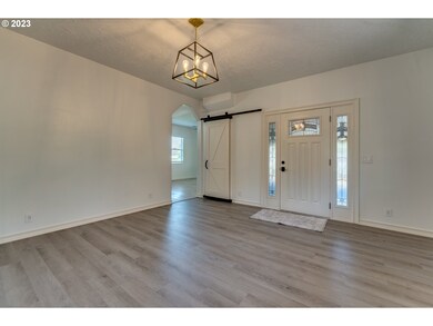 148 SW Jefferson St, Sheridan, OR 97378 - photo 7