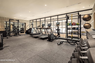 medium_res-250826_ej_surfhouse_ap_0348