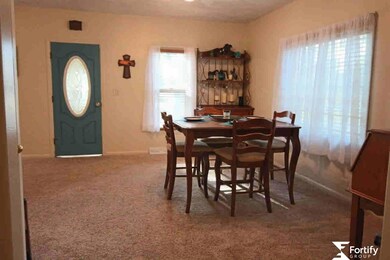 Living/dining room