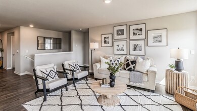 9627 Brighton Way SW, Cedar Rapids, IA 52404 - photo 3