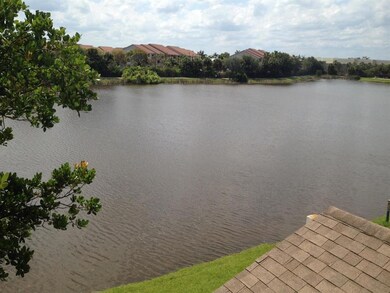 477 Pacific Grove Dr unit 3, West Palm Beach, FL 33401 - photo 2