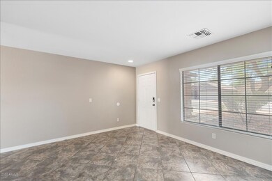 FRONT ROOM