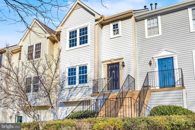 925 Bending Branch Way, Hyattsville, MD 20785 - photo 2