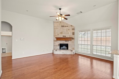 2907 Crystal Way, Grand Prairie, TX 75052 - photo 6