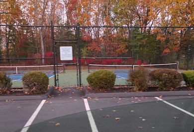 373 Lakeview Dr, Southington, CT 06489 - photo 3