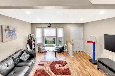 22 Hickory Ct, Middlesex, NJ 08846 - photo 6